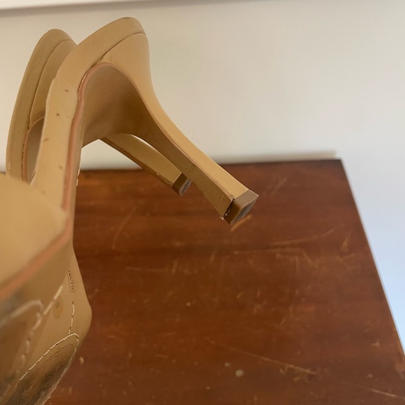 Vince Camuto Brelanie Woven Heel - Picture 5 of 6